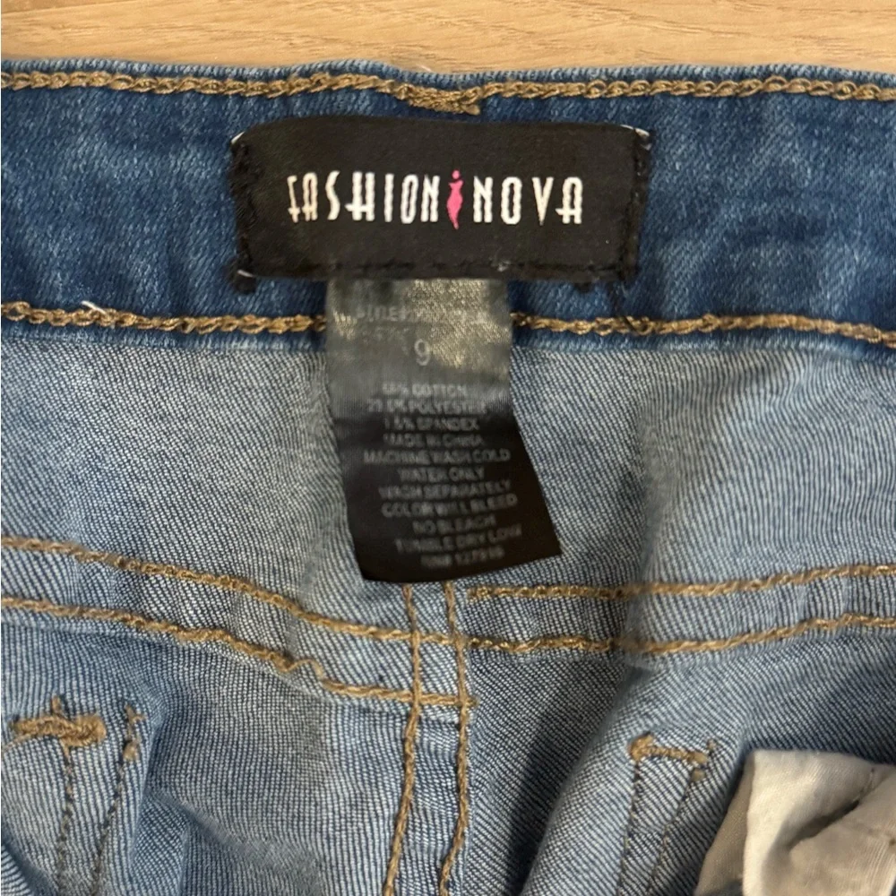 Fashion Nova Women Dark Blue Jeans size 9 - Picture 8 of 9